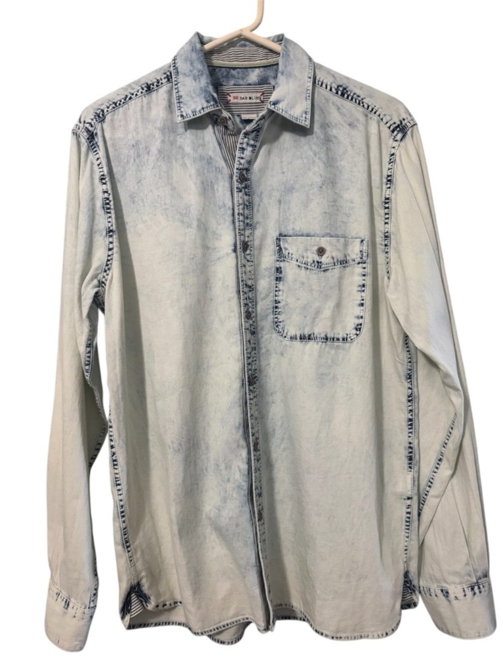 32 Bar Blues Acid Wash Denim Button Down Shirt | Size M | Cotton